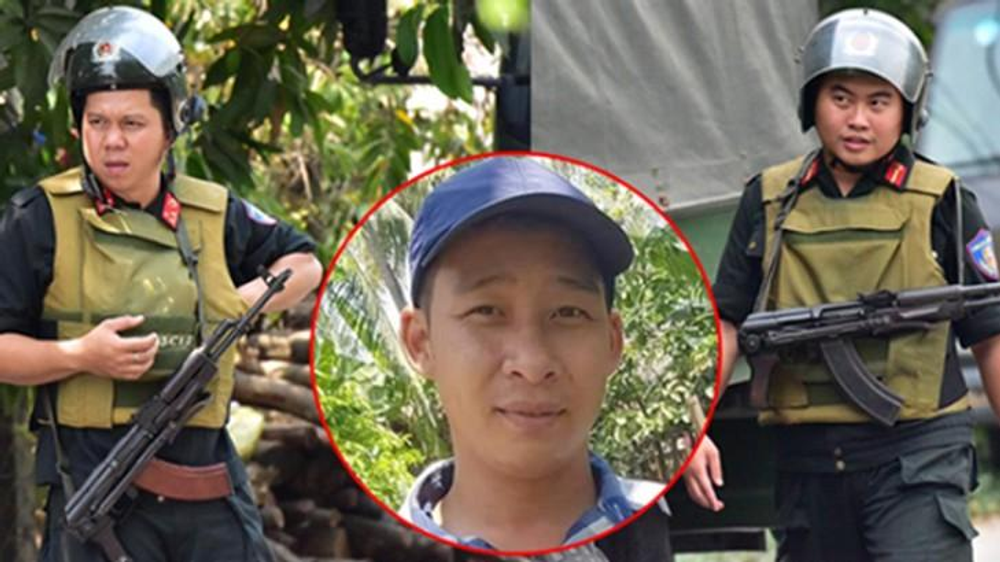 Trong khi Đặng Trung Ngọc, dù biết rõ Lê Quốc Tuấn dùng AK bắn chết người để cướp tài sản, biết nơi Tuấn lẩn trốn nhưng không trình báo cơ quan công an. Xem thêm video: Vì sao phải tiêu diệt Tuấn "khỉ"?. Nguồn:VTC 1.