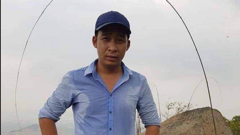 Theo điều tra của cơ quan Công an, Lê Quốc Tuấn tức Tuấn "Khỉ" vào các ngày 29-30/1, đã dùng súng AK bắn chết 5 người làm bị thương 2 người, cướp 3 xe môtô và số tiền 800 triệu đồng. Hành vi của Tuấn đã đủ yếu tố cấu thành tội giết người, cướp tài sản, tàng trữ sử dụng trái phép vũ khí quân dụng.