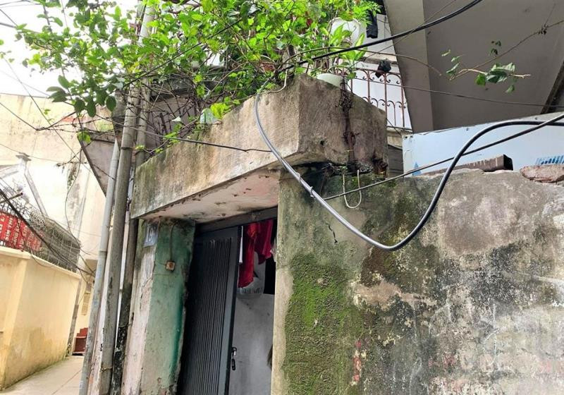 Chong chem vo va con trai 2 tuoi o Ha Noi: “Khong hau ha duoc me nua...“