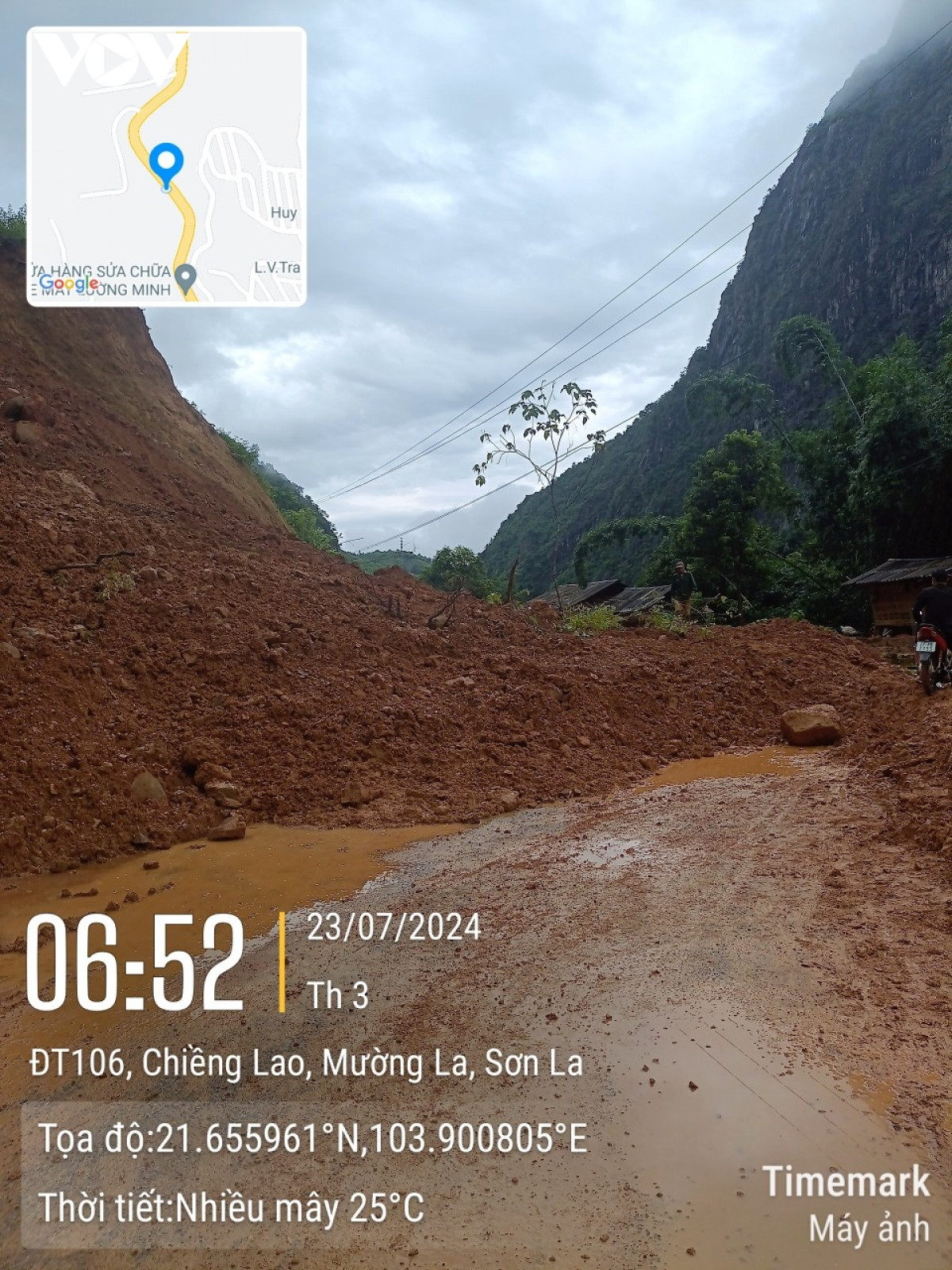 Trên các Quốc lộ 6, 37, 43, 32B và 279D sạt lở taluy dương, sa bồi mặt đường, cống, rãnh… tại hơn 130 vị trí, với khối lượng đất đá sạt lở gần 10.000 m3. Trong đó, sạt lở nhiều nhất là trên QL 279D, với 85 vị trí sạt lở, ước khối lượng đất đá sạt lở khoảng hơn 7.200m3, gây tắc đường tại 2 vị trí là Km32+760 và Km60+120.