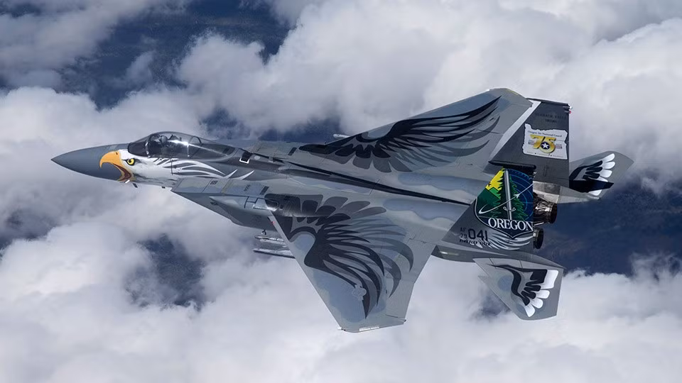 Tiêm kích F-15 Eagle của Mỹ sơn hình chim đại bàng, biệt danh mà Không quân Mỹ đặt cho chiến đấu cơ lừng danh này. Ảnh: Boeing.