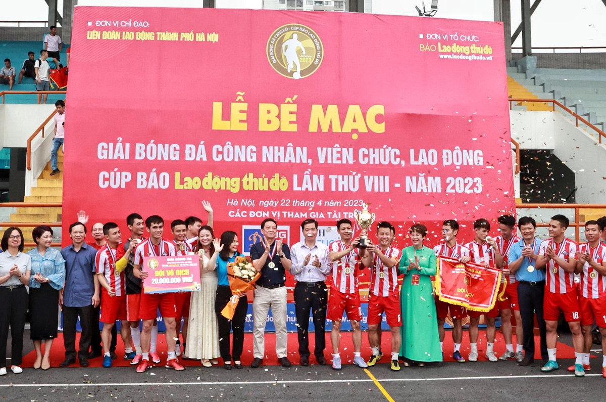 Be mac Giai bong da CNVCLD Cup Bao Lao dong Thu do nam 2023
