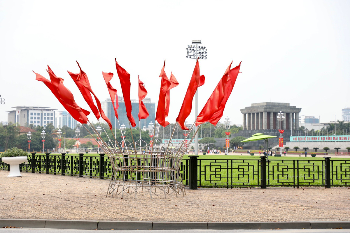 Hoạt động trang trí, tuyên truyền cổ động nhằm nêu bật ý nghĩa lịch sử, truyền thống cách mạng, lòng yêu nước, tự hào dân tộc.