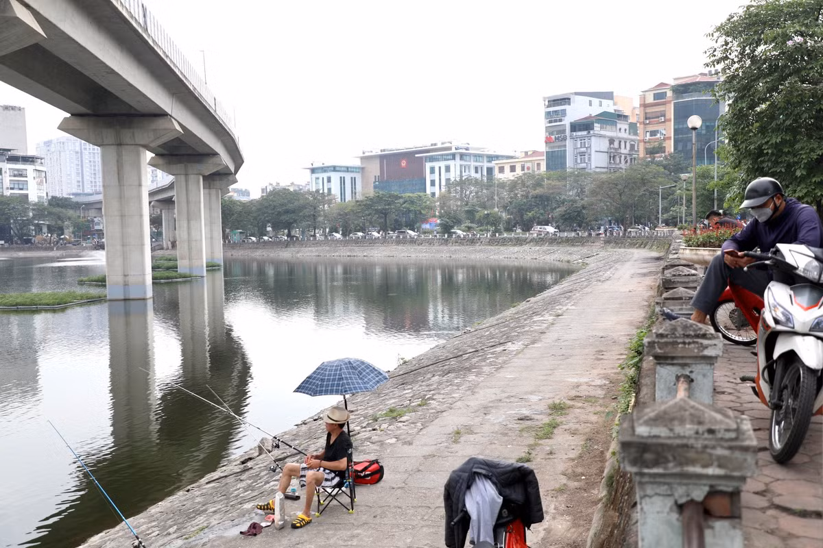 Khu vực hồ Hoàng Cầu.