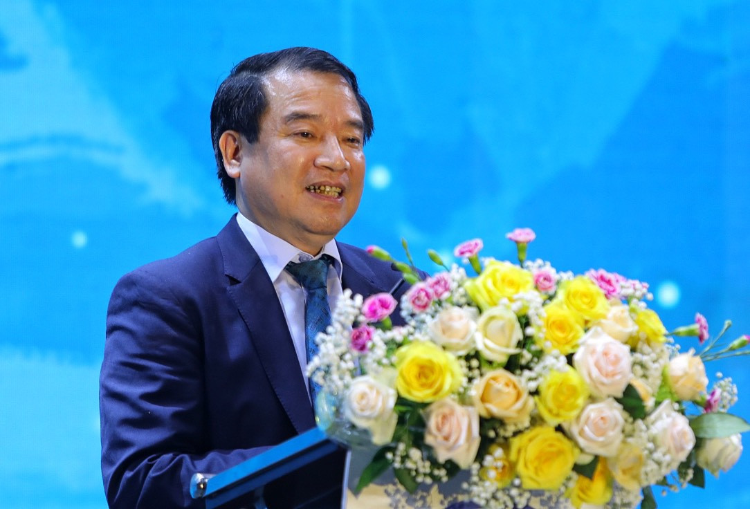 Chùa Thầy được công nhận là điểm du lịch Di tích Quốc gia đặc biệt - Hình 2 Chua Thay duoc cong nhan la diem du lich Di tich Quoc gia dac biet-Hinh-2