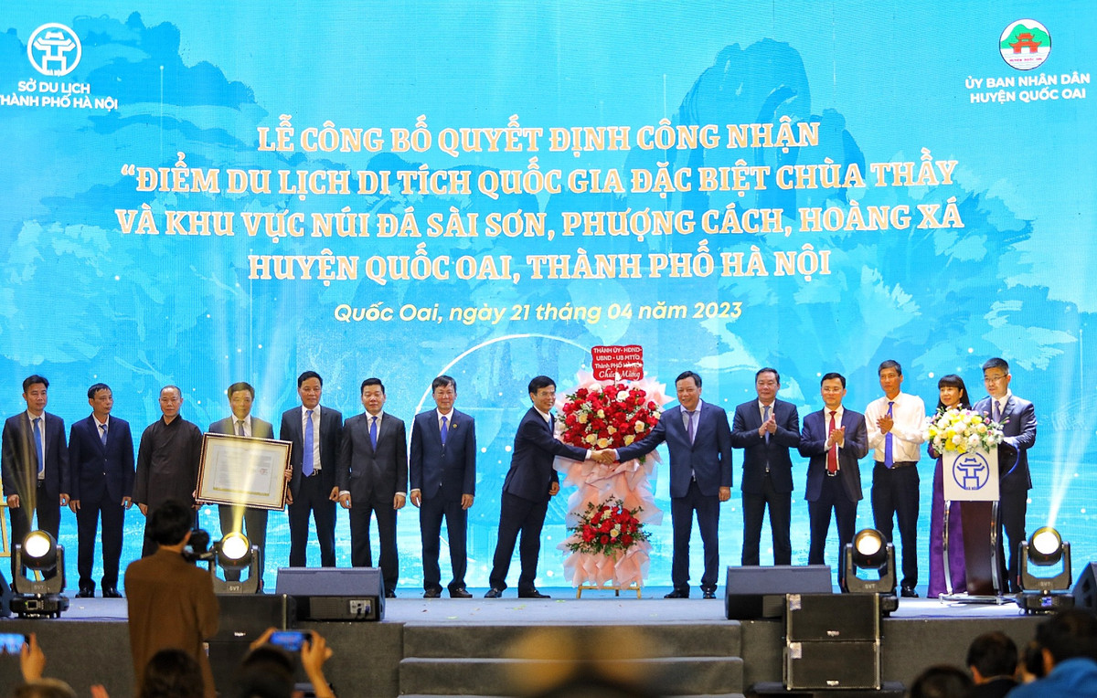 Chùa Thầy được công nhận là điểm du lịch Di tích Quốc gia đặc biệt - Hình 3 Chua Thay duoc cong nhan la diem du lich Di tich Quoc gia dac biet-Hinh-3