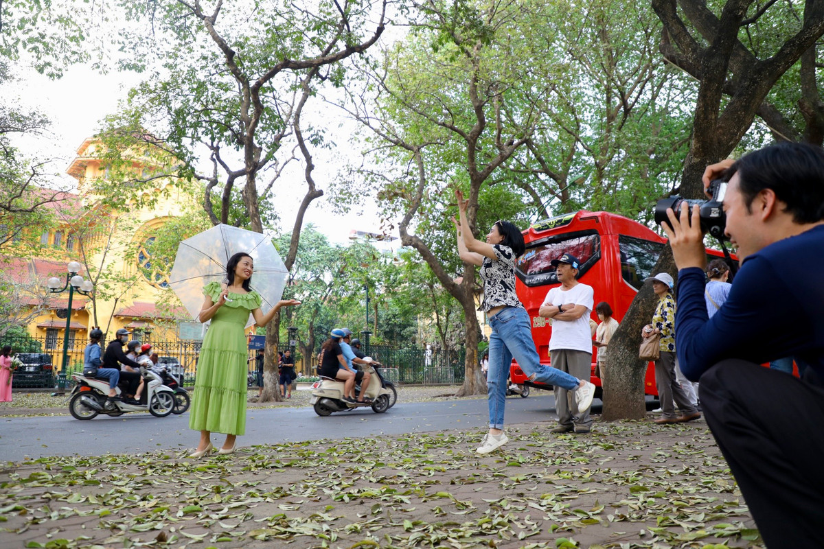 Thời điểm này cũng là dịp các thợ ảnh đắt show.