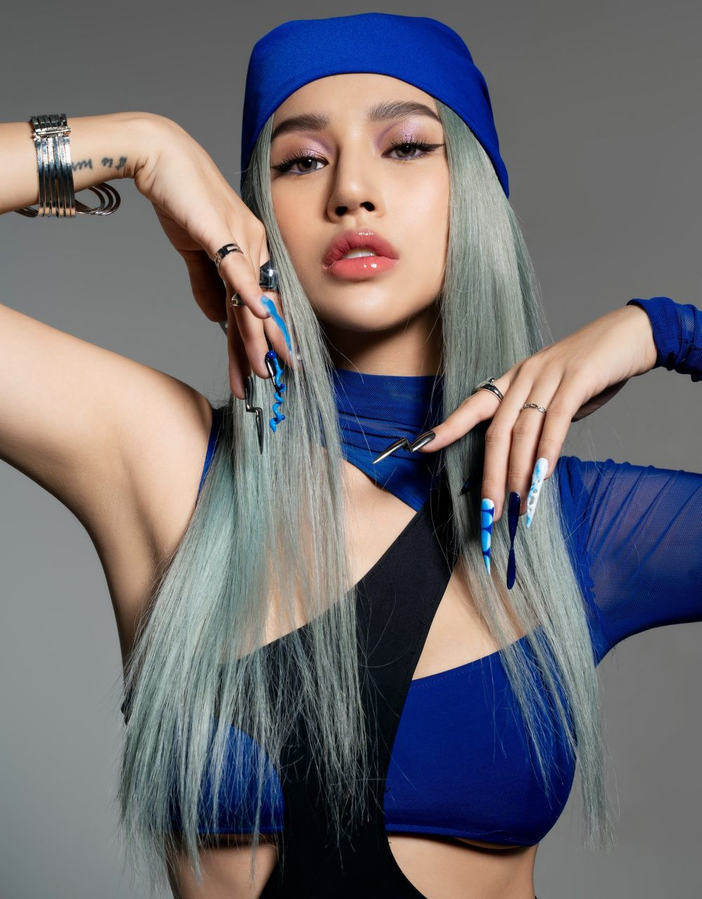 Đặc biệt, dù đã hai lần mang bầu và sinh con nhưng nhiều người không khỏi ngỡ ngàng vì vóc dáng nuột nà của nữ DJ xinh đẹp này.