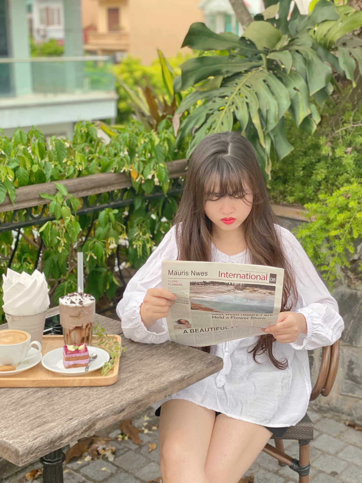 Nhắc đến Tropical T Coffee, người ta sẽ nhắc đến Tầng thượng "nghìn đô" giống như ở trời Âu. Đây là quán cafe Hà Nội được không ít bạn trẻ biết đến. Ảnh: Thu Trangg