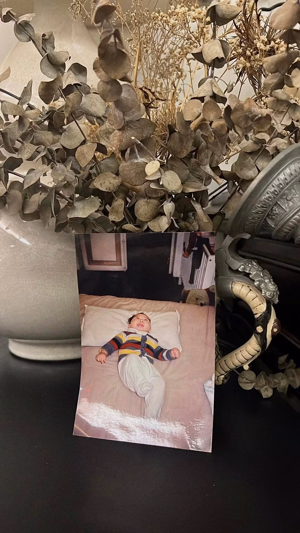 Dưới bài viết, người đẹp họ Doãn nhận được rất nhiều khen nhan sắc.