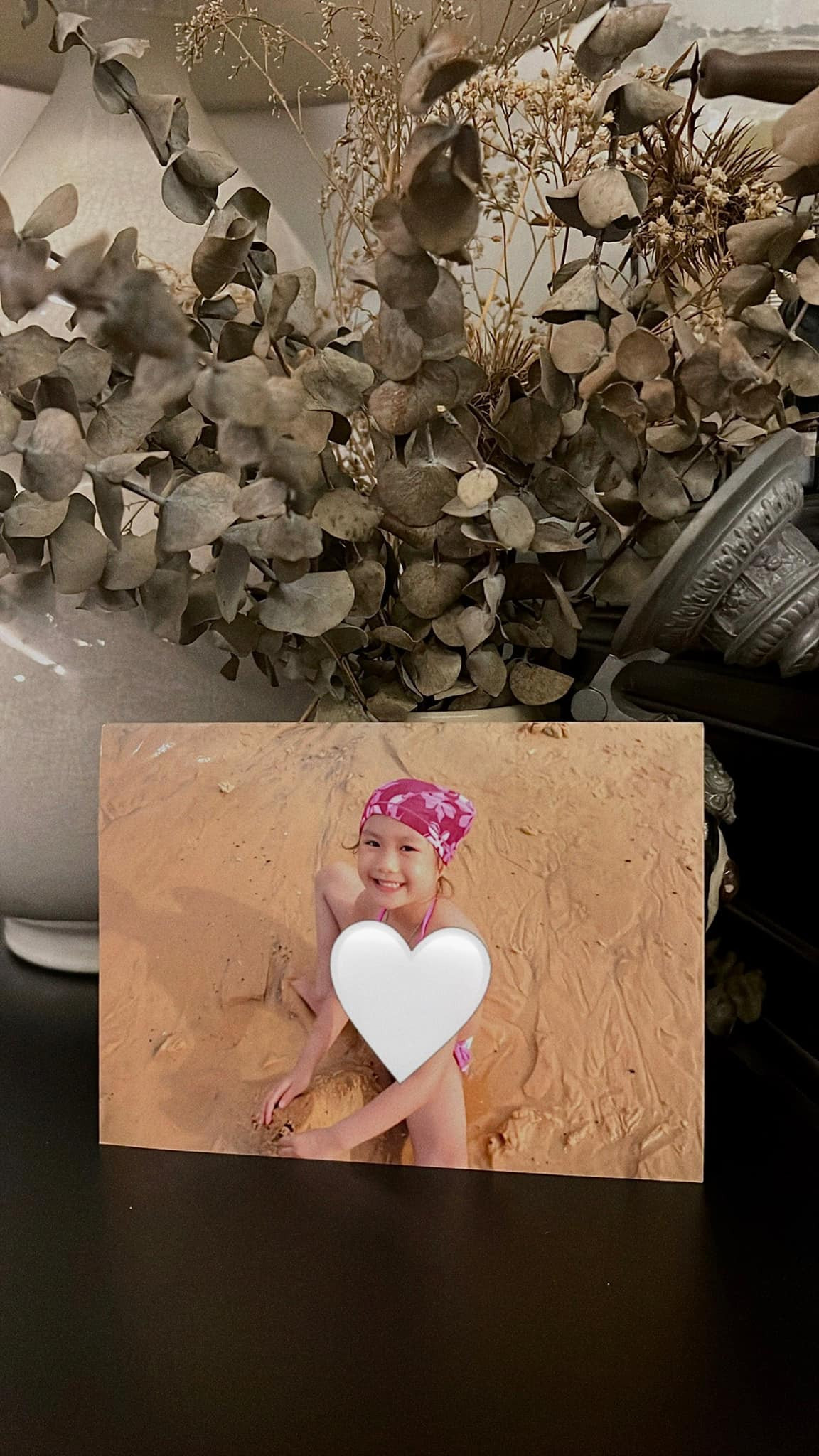 Có thể thấy, ngay từ bé Doãn Hải My đã sở hữu ngoại hình xinh xắn, dễ thương đúng chuẩn hoa hậu.