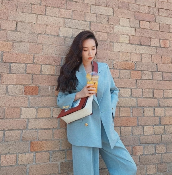 Vicky đã là mẹ 1 con nhưng vẫn giữ được body thon gọn, mảnh mai như thời gái son nhờ ăn, tập điều độ. Ảnh: IGNV