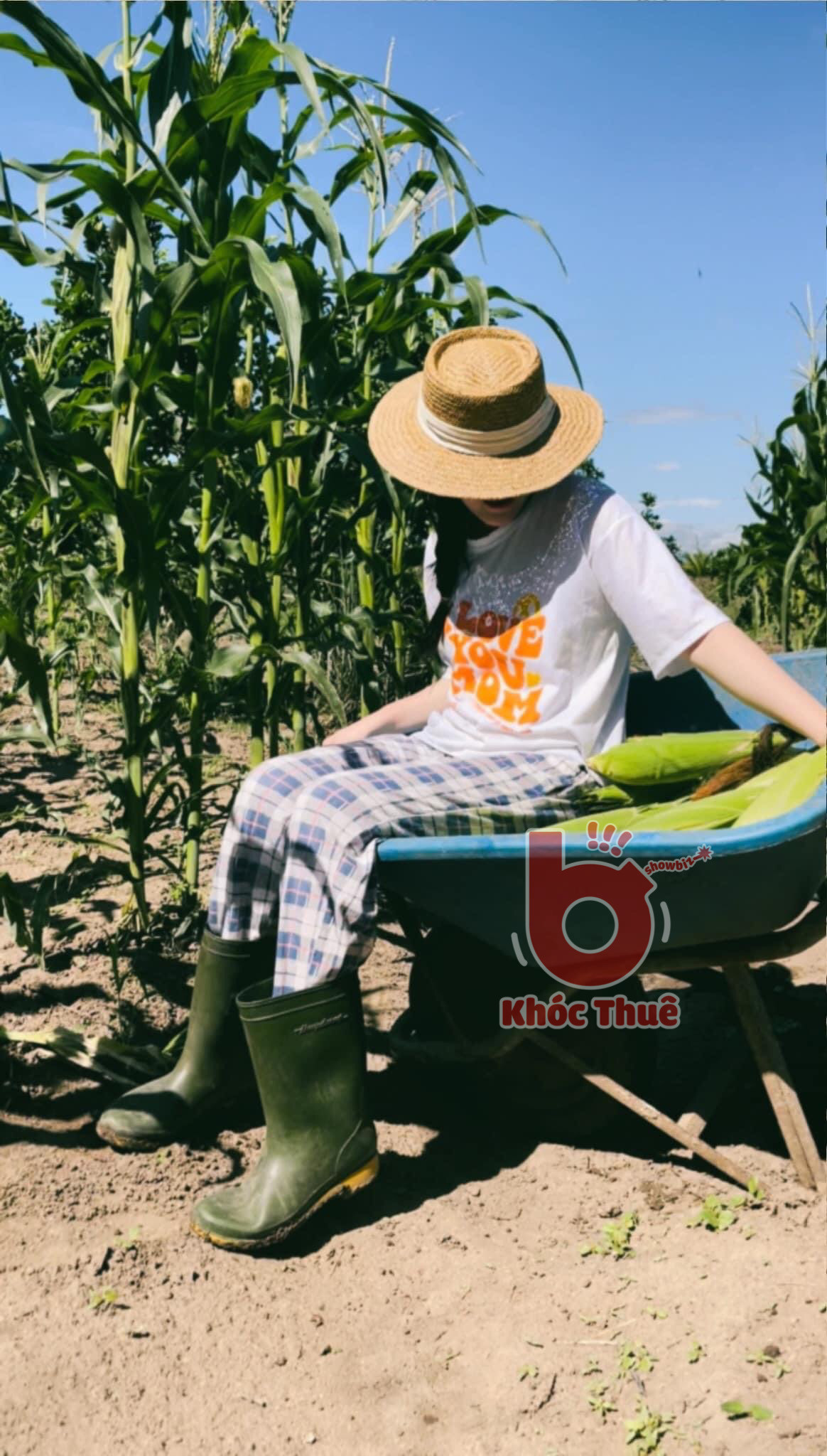 Dưới phần bình luận cư dân mạng đồng loạt chỉ trích, thậm chí không còn tin tưởng vào những gì mà "cô dâu siêu lừa" này chia sẻ. Ảnh: Khóc thuê