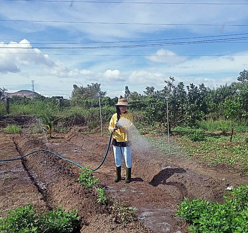 "Siêu lừa" cũng nhắc tới chồng cũ và hy vọng khi có dịp gặp lại sẽ có thể gửi lời xin lỗi chính thức tới anh và toàn thể gia đình. Ảnh: FBNV