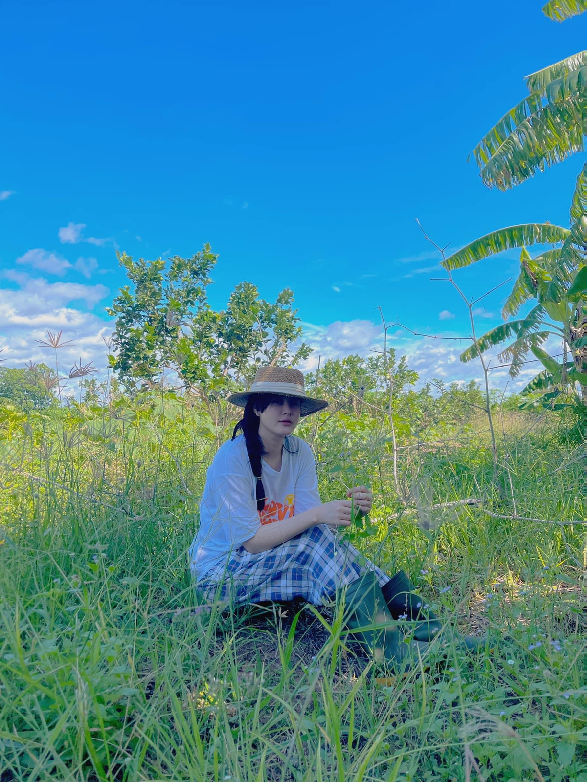 Trước đó trên mạng xã hội liên tục xuất hiện thêm nhiều bài đăng tố Tina Duong thực hiện nhiều chiêu trò để lấy số tiền lớn. Tuy nhiên cho đến nay, V.A. vẫn đang được tại ngoại dù cơ quan chức năng đã vào cuộc. Ảnh: Facebook