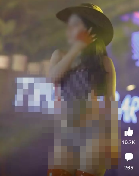 Mặc thiếu vải từ trên xuống dưới, cô gái làm netizen đỏ mặt Mac thieu vai tu tren xuong duoi, co gai lam netizen do mat