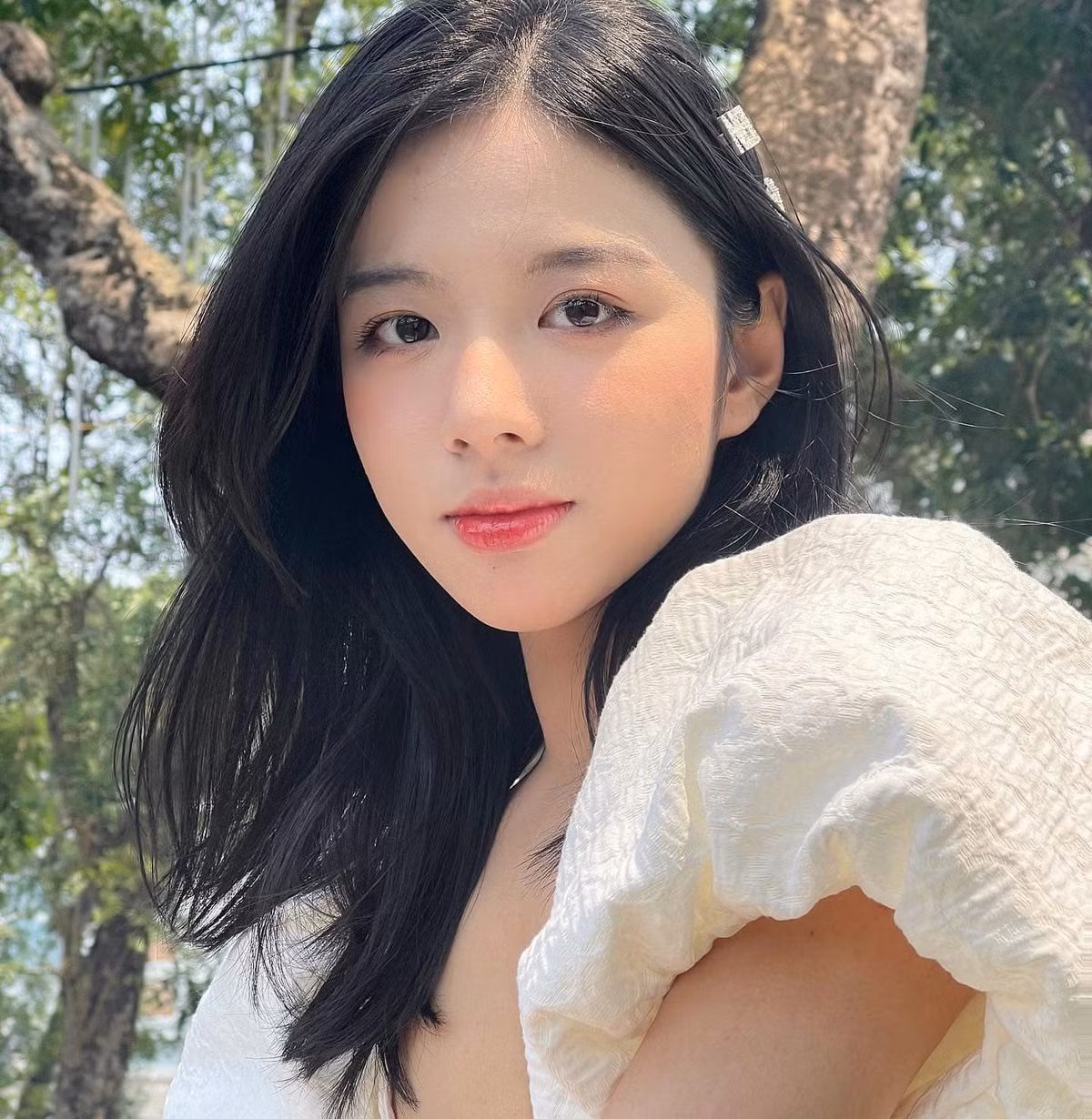 Trên trang cá nhân của cô không thiếu những hình ảnh nghệ thuật đẹp mắt của cô.