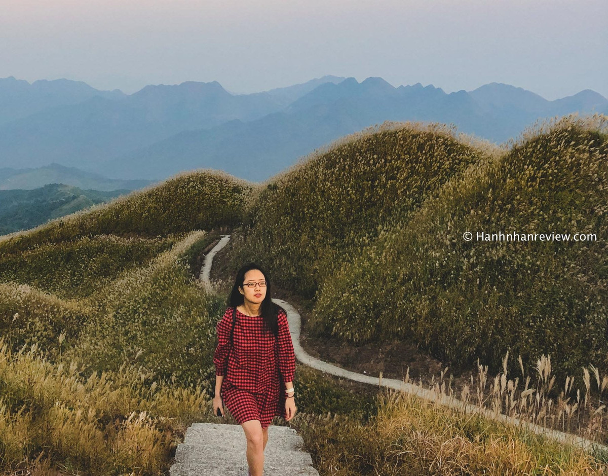 Nếu muốn để đảm bảo sức khỏe cho chuyến đi, nhiều người có thể lựa chọn xe khách đi Bình Liêu. Tuy nhiên vì có ít chuyến đến đây nên phải cân nhắc và tìm hiểu kỹ. Ảnh: Hạnh Nhân