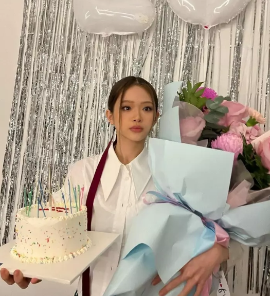 Mặc dù chỉ mới chập chững bước vào thế giới "những người chơi đồ hiệu", nhưng hot girl 2K này cũng đã thể hiện sự thay đổi rõ rệt.