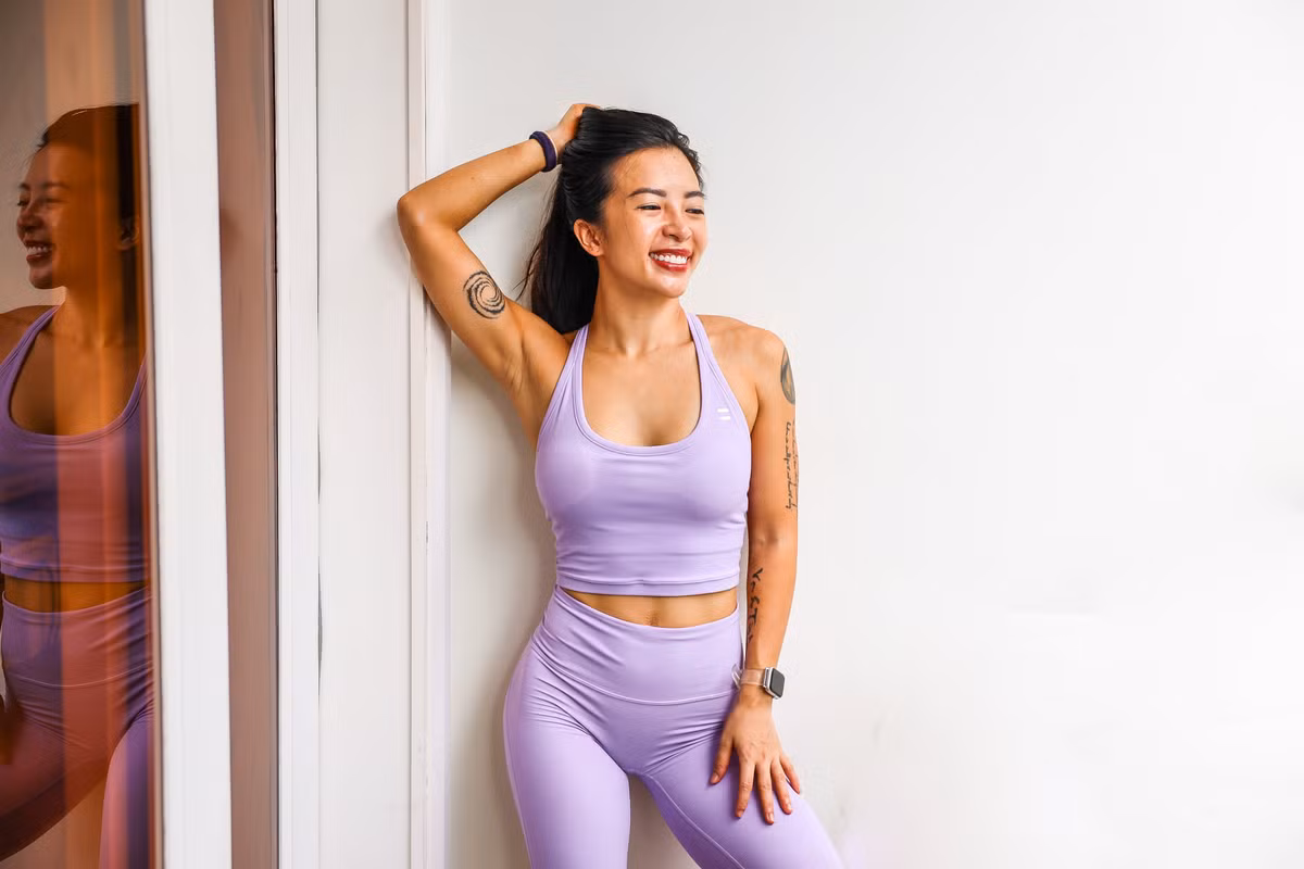 Dù gây tranh cãi nhưng Hana Giang Anh vẫn tự tin lăng xê phong cách quên áo ngực, bỏ ngoài tai những lời đàm tiếu.