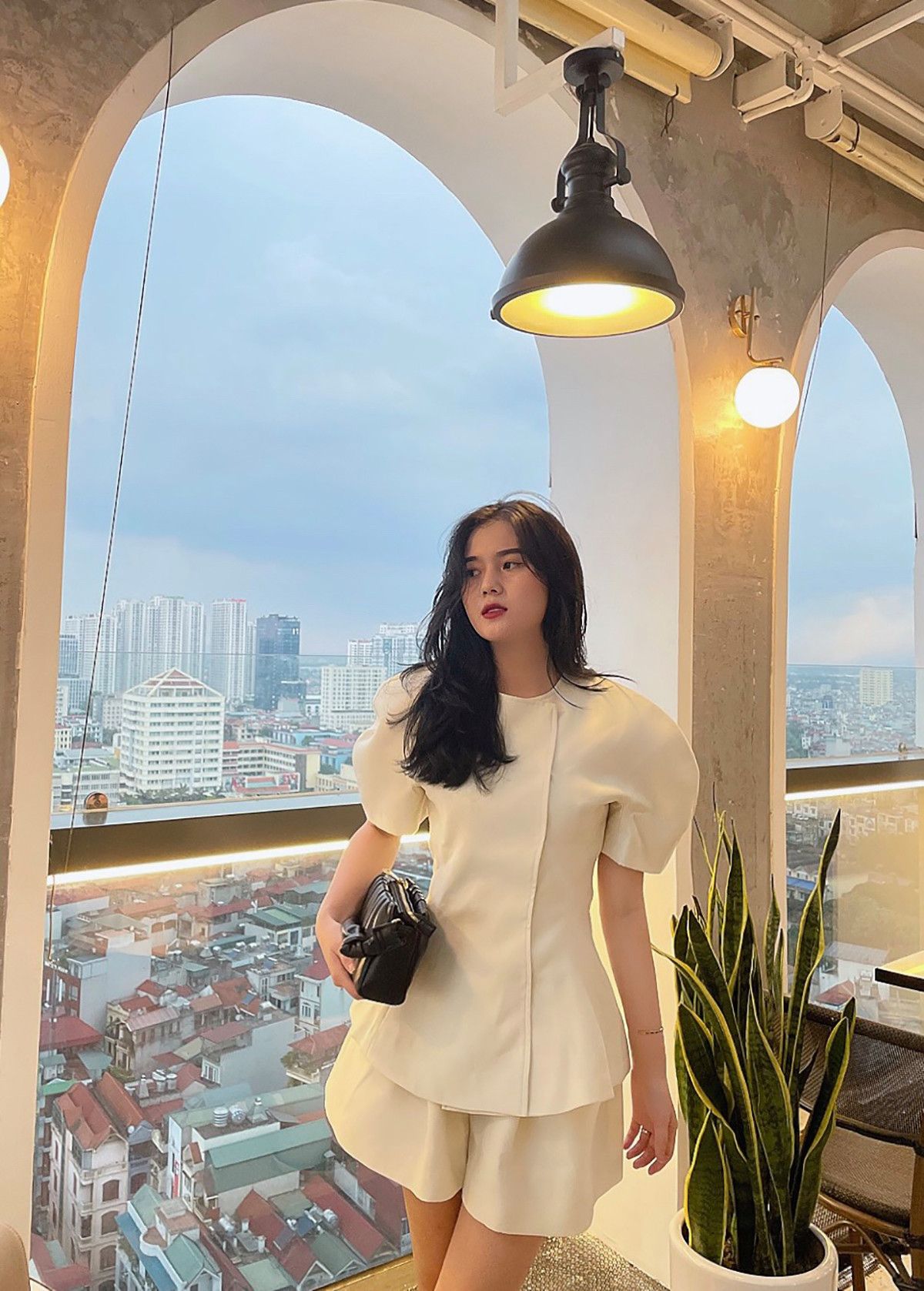 Nhiều người cảm thán rằng đây chính là hội bạn thân “cực phẩm” khi tập hợp toàn những cái tên “hot” trên mạng, lại vừa có nhan sắc lẫn thần thái.