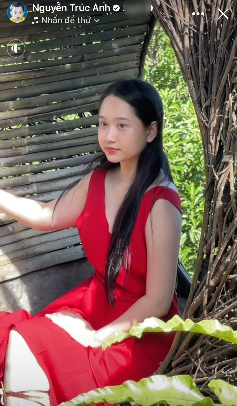 Ngoài ra, ngoại hình của Trúc Anh cũng thon gọn hơn so với thời thông báo tăng 8kg.