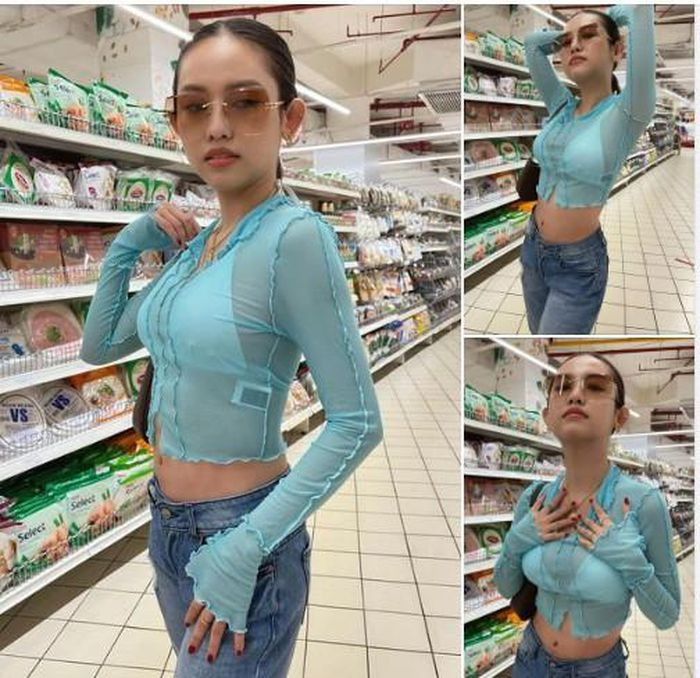 Trước những hình ảnh này, cư dân mạng bình luận cho rằng Thúy Vi mặc quá phản cảm, không hợp với không gian công cộng. Chiếc áo croptop được may bằng chất liệu co giãn, xuyên thấu lộ cả nội y.