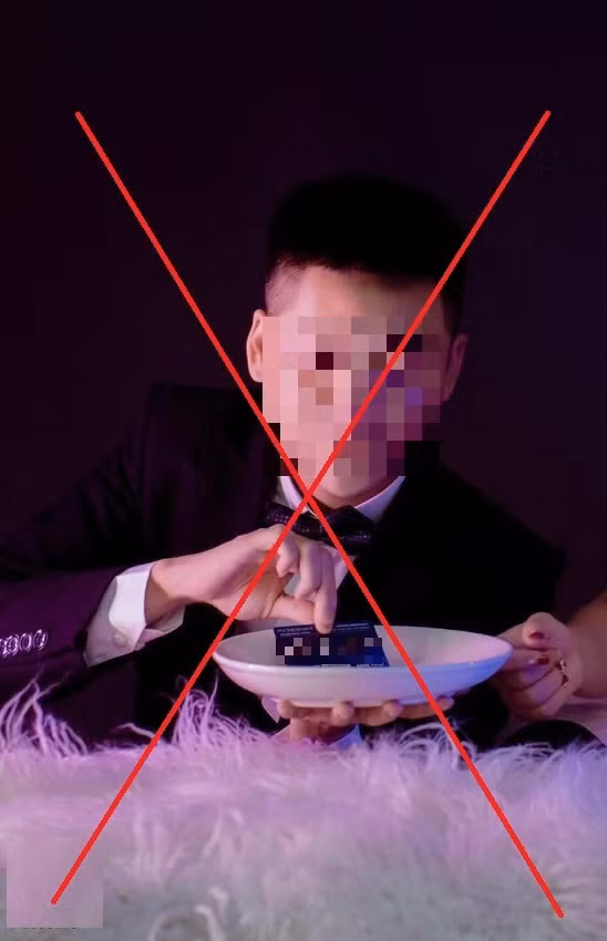 Nhiều người cho rằng, có thể hai người này chỉ muốn tạo ra bộ ảnh cưới độc đáo, không giống ai, nhưng dù vô tình hay cố ý thì những bức hình với hành động phản cảm này cũng như đang tuyên truyền, cổ vũ cho việc sử dụng trái phép chất kích thích.