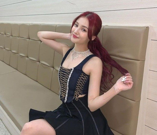 Nancy là nữ idol hiếm hoi có thân hình lệch chuẩn mà mặc vẫn ghi điểm. Ảnh: IGNV