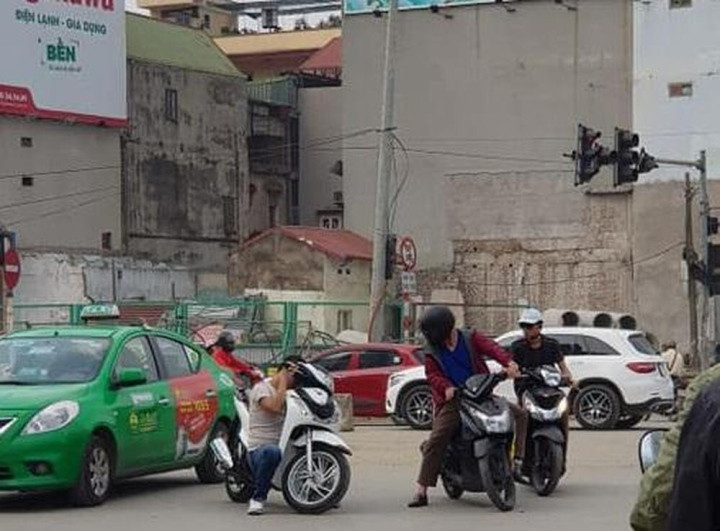 Khi "thần cồn" giúp các đệ tử học được cả thủ pháp ngủ ngồi.