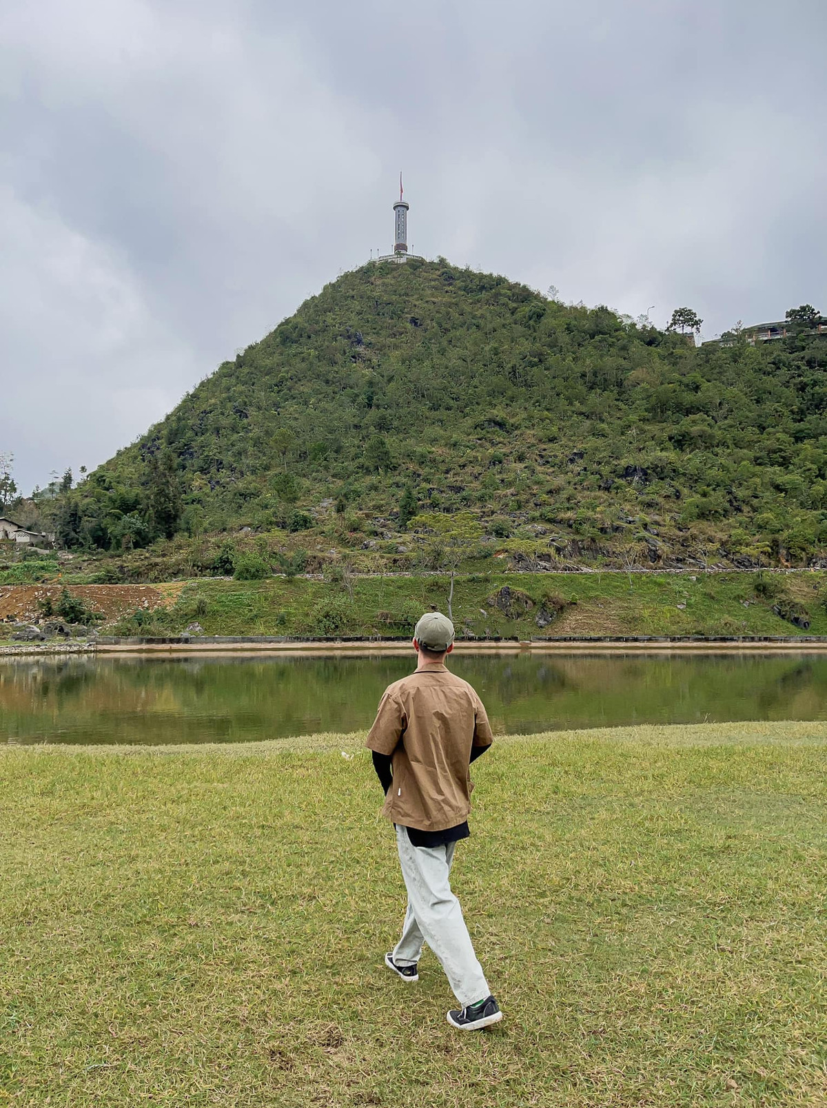 Làng Lô Lô Chải nằm dưới chân cột cờ Lũng Cú cũng là địa điểm tuyệt đẹp đáng đến. Ảnh: Hoàng Tuấn Anh