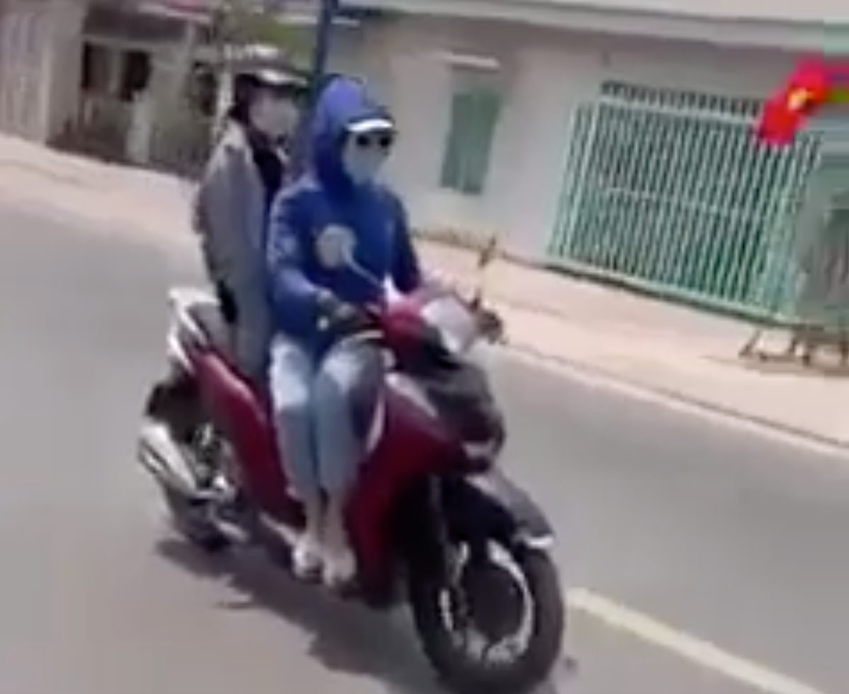 Nhiều người để lại bình luận phẫn nộ khi hai người coi thường sự an toàn của bản thân và những người xung quanh.