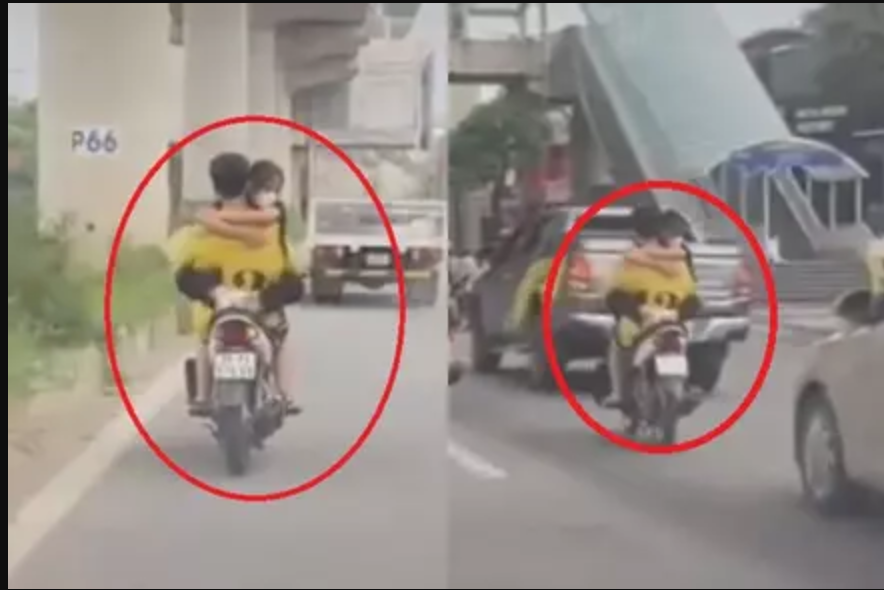 Hai người đi với tốc độ khá cao, lạng lách trên đường. Đặc biệt, họ còn bật xin nhan bên phải liên tục nhưng không rẽ gây ảnh hưởng đến việc tham gia giao thông của những người phía sau.