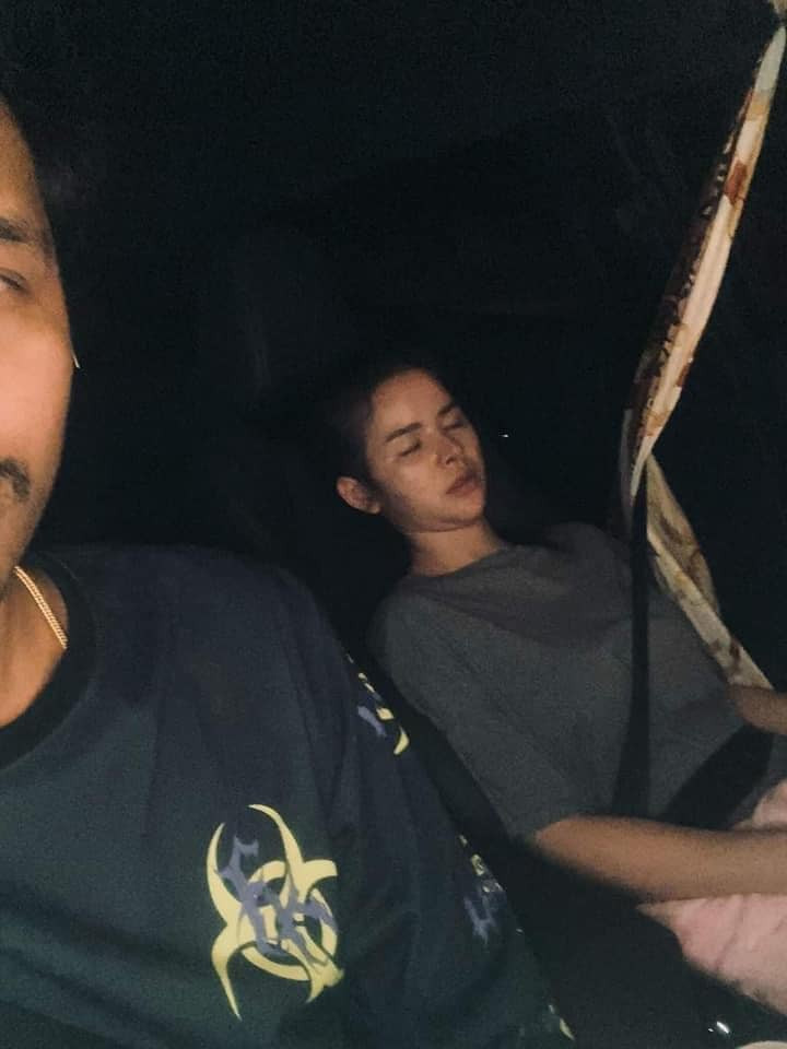 Những hình ảnh này vô tình tạo ra cảnh hài hước, khiến người xem không thể nhịn cười.