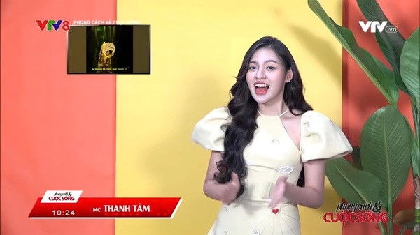 Không chỉ lấn sân trong các cuộc thi hoa hậu, Trần Thanh Tâm còn gây bất ngờ cho nhiều người khi xuất hiện trên truyền hình với vai trò MC của đài truyền hình VTV.