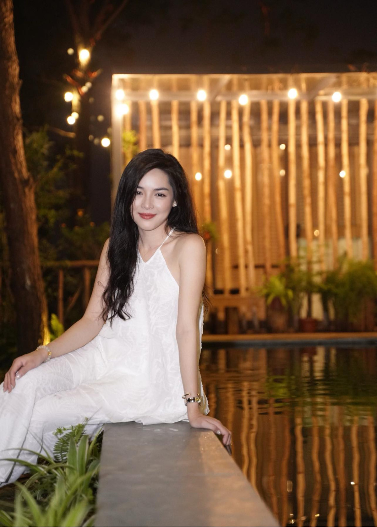 Ai cũng phải xuýt xoa bởi Thanh Quỳnh giữ được nhan sắc nổi bật, không như nhiều cô gái khác, thẩm mỹ được một thời gian đã bị xuống sắc trầm trọng.