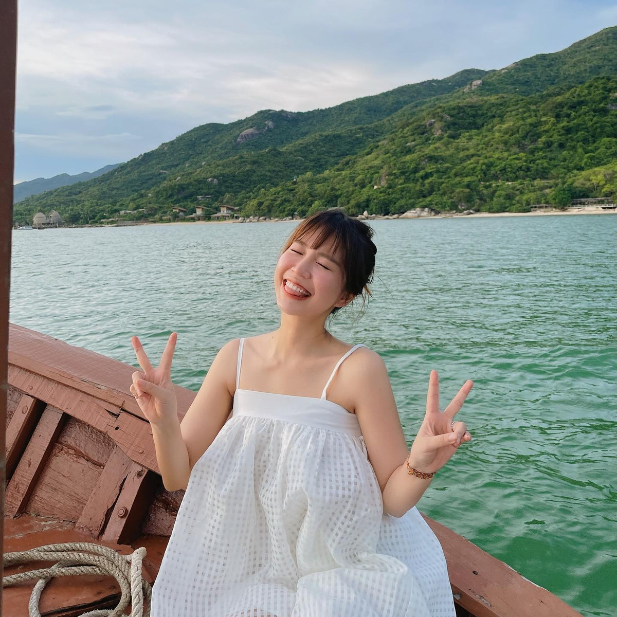 Hiện Mẫn Tiên là người mẫu ảnh, blogger thời trang với hơn một triệu người theo dõi.