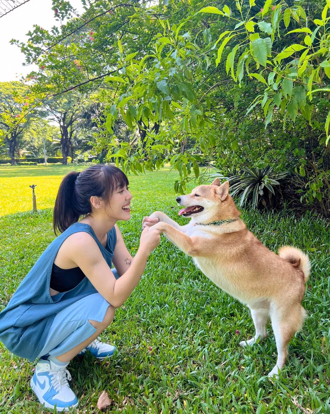 Cô khẳng định, nếu các clip nước ngoài nhận được khoảng 1 tỷ thì con số mà kênh của cô nói riêng và các YouTube Việt Nam nói chung chỉ khoảng 50 triệu đồng.