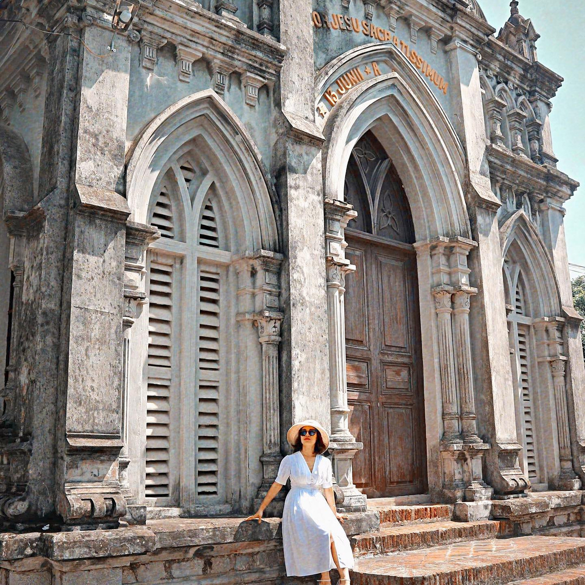 Từ trung tâm thành phố Hà Nam, du khách có thể di chuyển theo Quốc lộ 1A về hướng Nam, sau đó rẽ trái và đường DT494 và tiếp tục định vị bằng Google Maps để đến đây. Ảnh: Sưu tầm