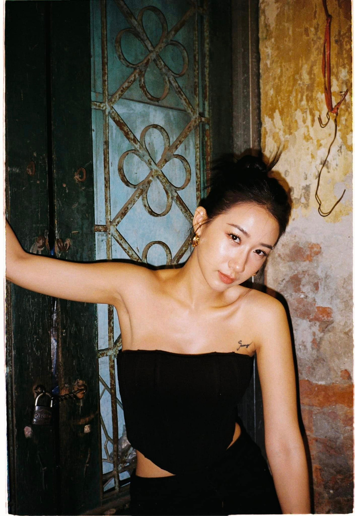 Gái xinh thu hút bởi ngoại hình xinh đẹp cùng công việc kinh doanh nhiều người mơ ước.