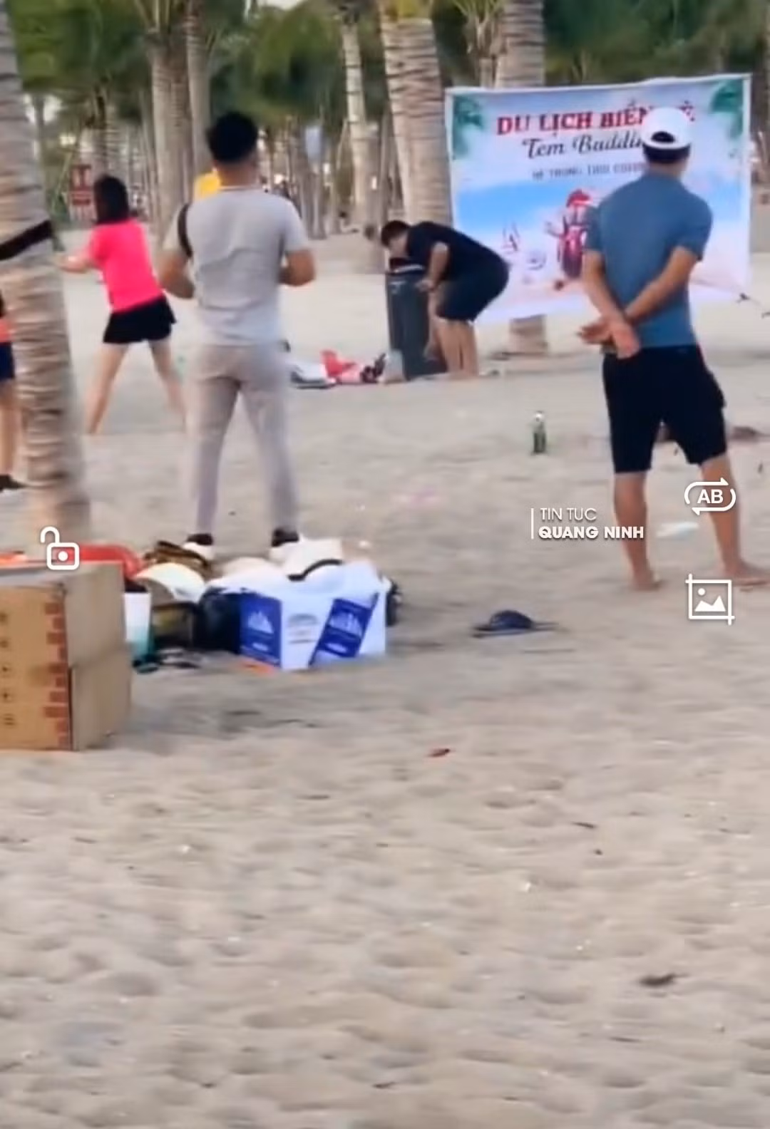 Đây không phải là lần đầu tiên mạng xã hội bàn tán xôn xao với những đoạn clip chơi team building phản cảm. Ảnh: Tin tức Quảng Ninh