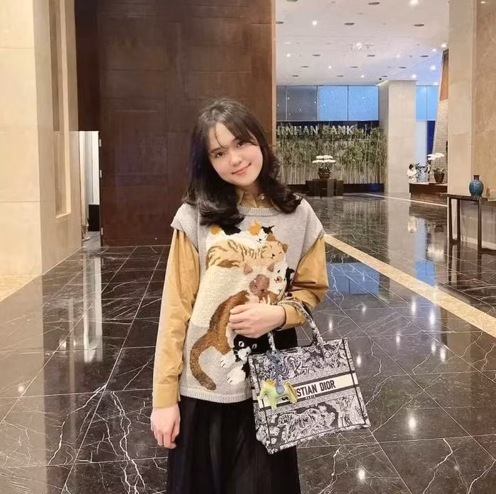 Quỳnh Anh cũng chia sẻ rằng cô thường ăn những thực phẩm giàu dinh dưỡng nhưng ít calo để có vóc dáng thon gọn. Ảnh: FBNV