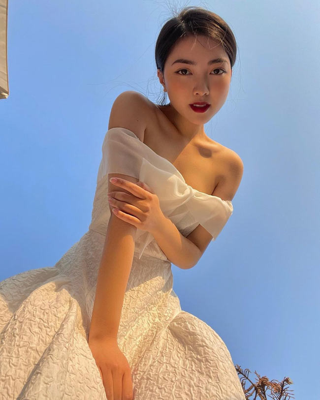 Mai Hà Trang sở hữu ngoại hình xinh xắn cùng gu thời trang trẻ trung, trendy.