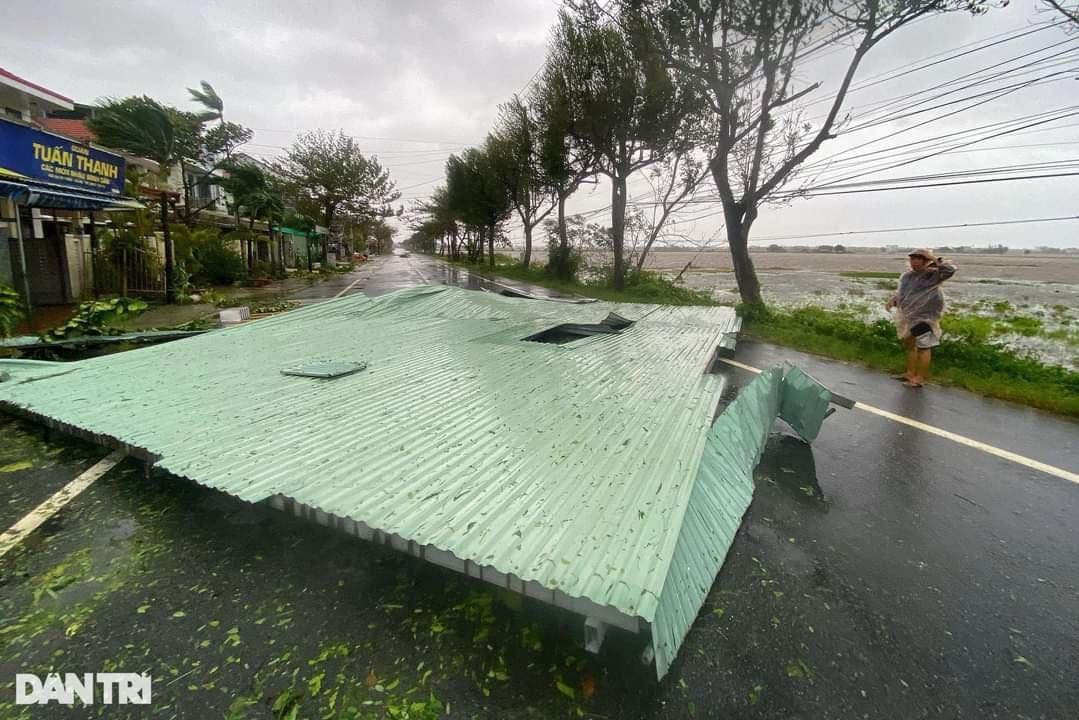 Hiện tại, các tỉnh đã bước đầu có thống kê thiệt hại và tiến hành công tác khắc phục sau bão số 4 đổ bộ. Ảnh: Dân trí