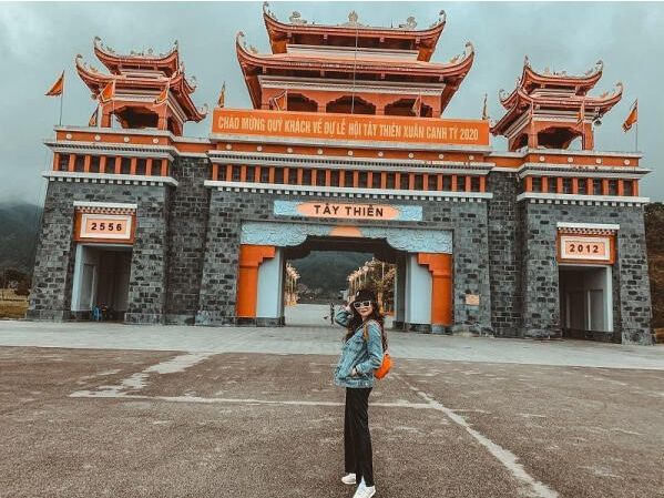 Không chỉ là nơi cầu bình an cho gia đình và người thân Thiền Viện Trúc Lâm Tây Thiên còn là điểm du lịch khám phá cực hấp dẫn.