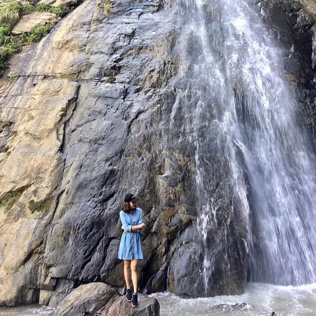 Đây là điểm đến lý tưởng cho du khách đam mê trekking, thích tận hưởng không khí mát lạnh, nghe thanh âm mạnh mẽ của dòng thác đổ.