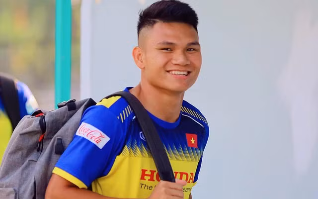 Sau nhiều năm vất vả với sự nghiệp quần đùi áo số, cầu thủ Phạm Xuân Mạnh cũng đã có cho mình một cơ ngơi vô cùng khang trang.