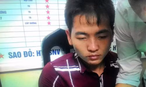 Ha Noi: Bat giu thanh nien 20 tuoi van chuyen 20 banh heroin