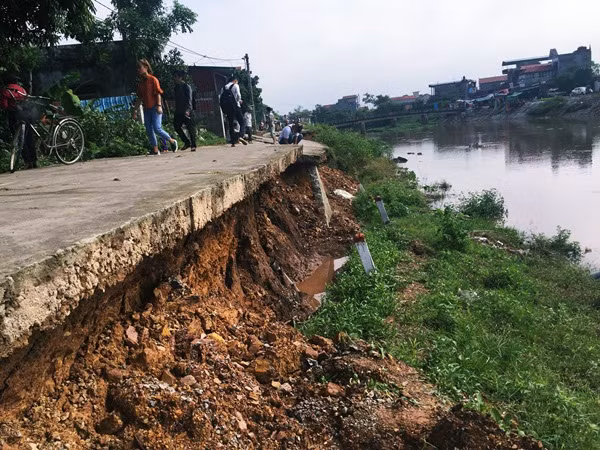 Ha Noi: Duong be tong moi dua vao su dung da sut lun-Hinh-4