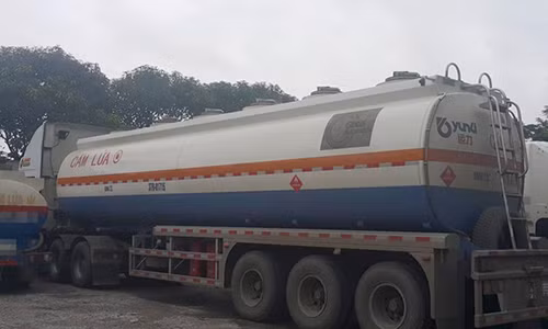 Rung dong 2 trieu lit xang ban duoc ban cho khach hang